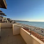 Panorama With Magnificent Sea View アパート